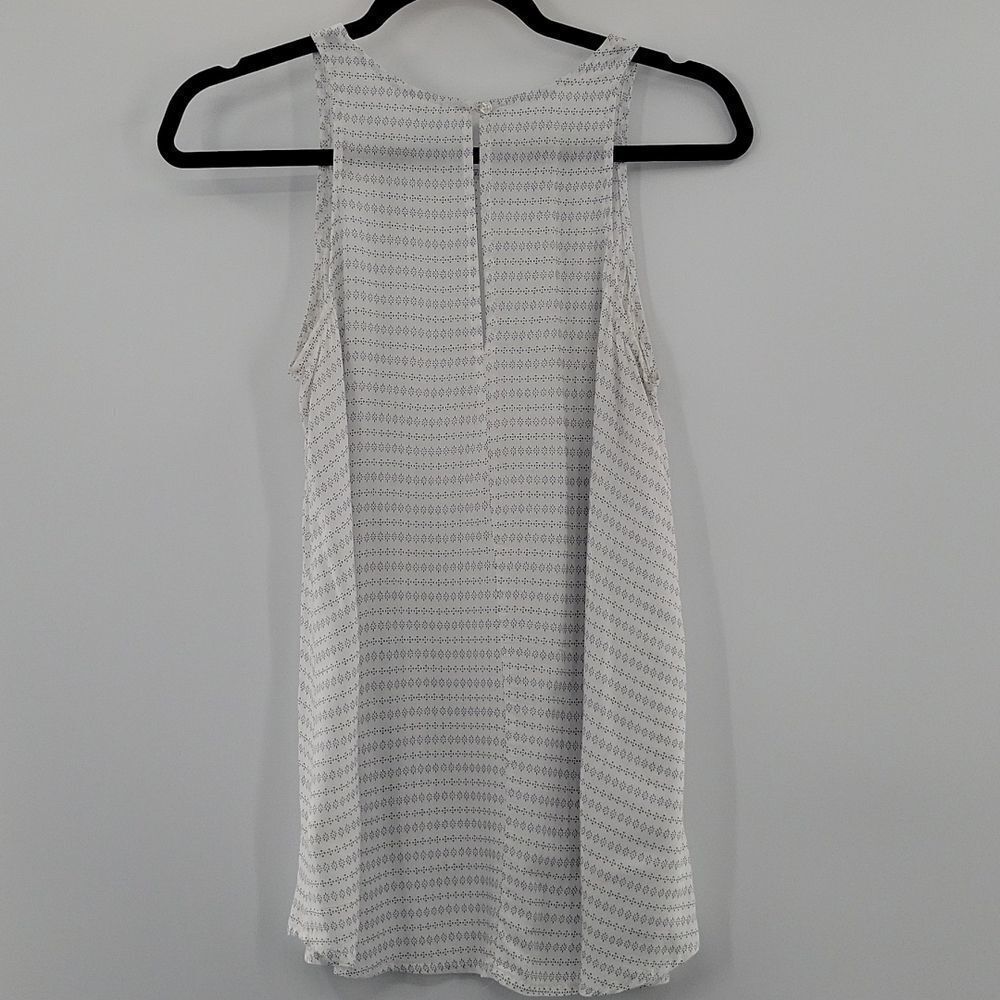 3 For $20 Old Navy white and Blue Top size SP - Picture 5 of 5